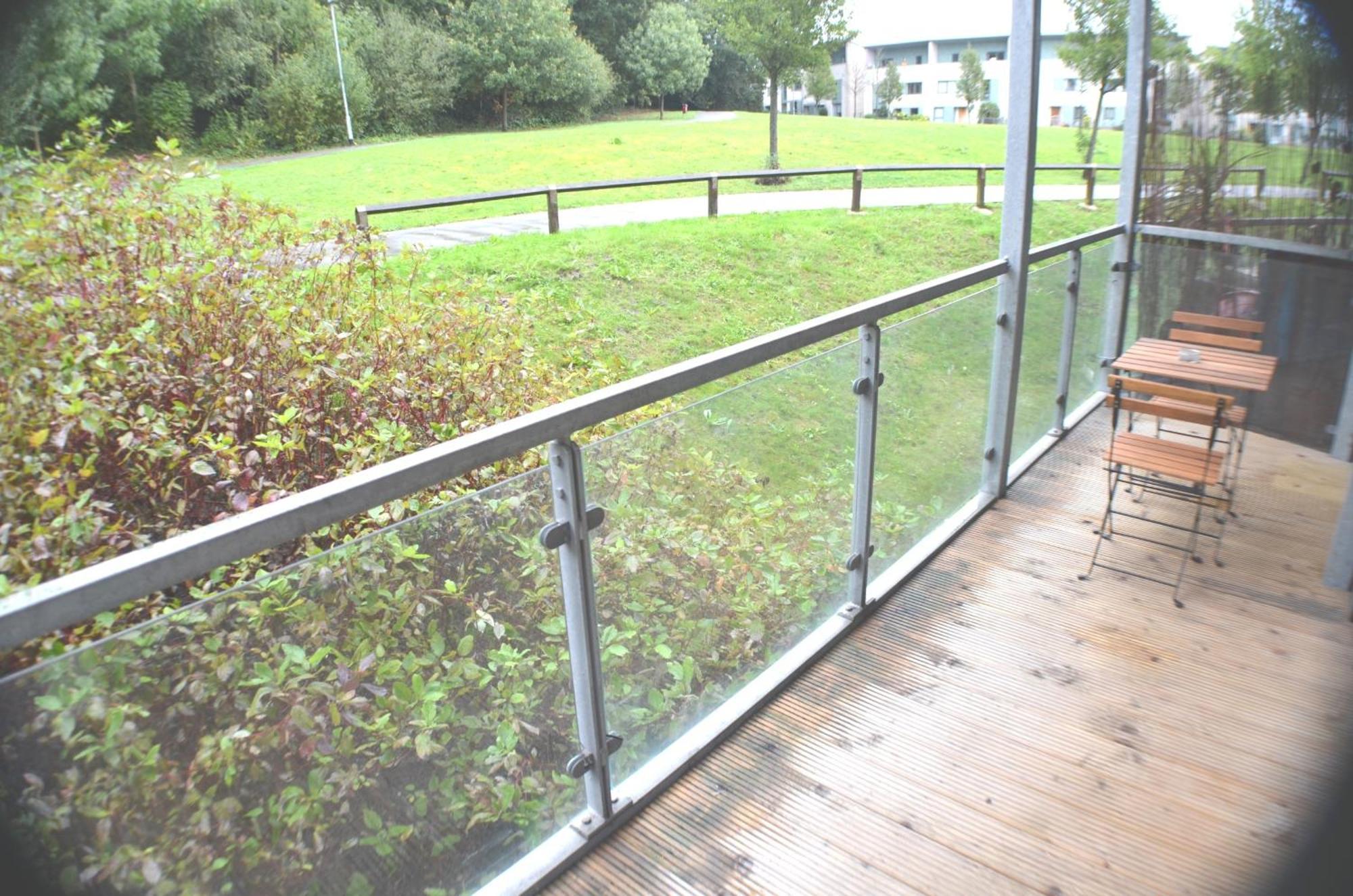 Brentwood Town Retreat - Large 2 Bedroom Apartment Exterior foto